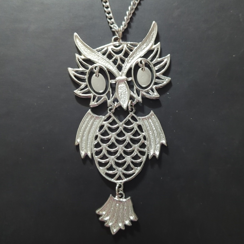 Silver Tone Oversized Chunky Owl Pendant Statement Necklace